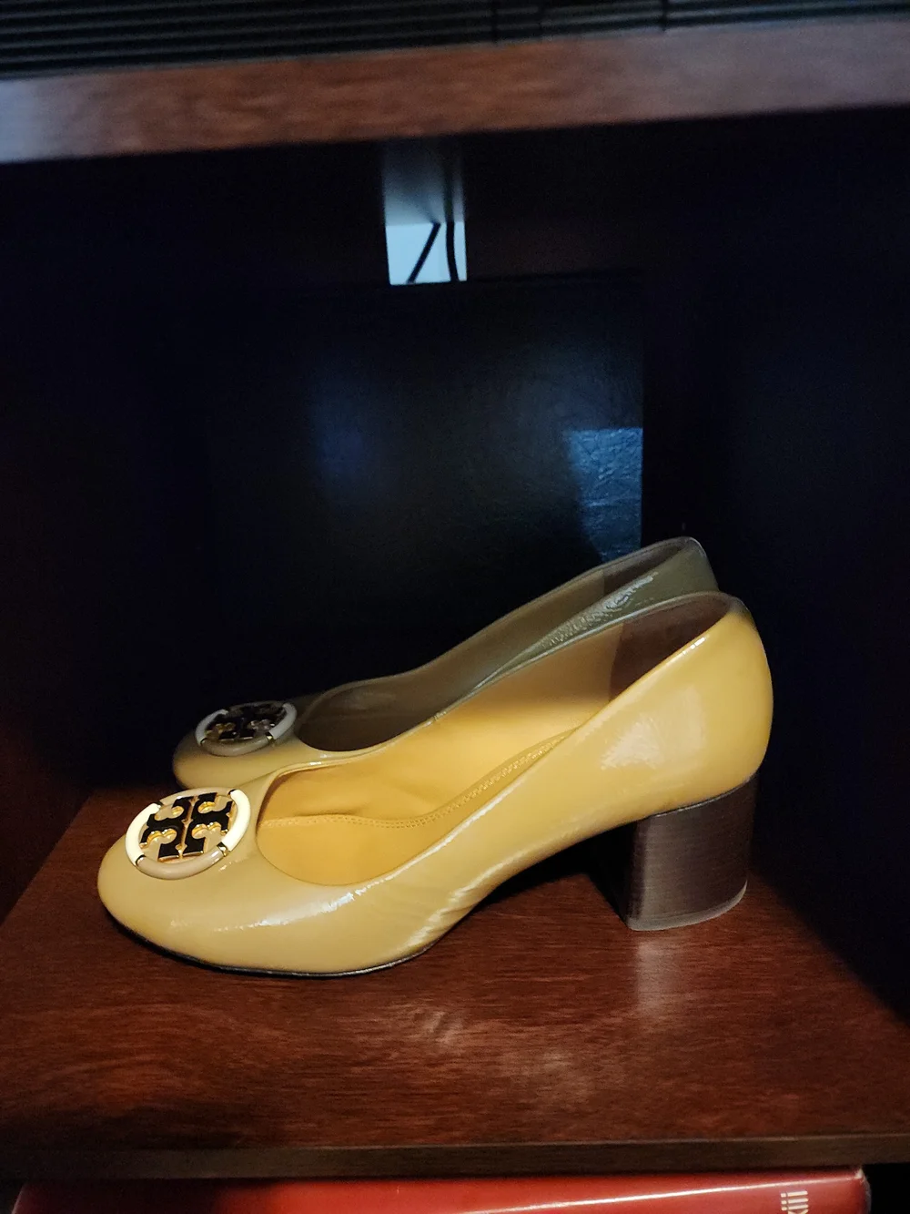 Tory Burch Beige Patent Leather Block Heel Pumps with Gold Emblem